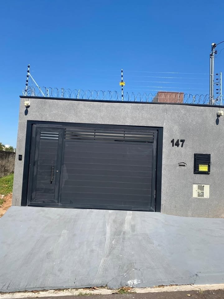 CASA À VENDA – CONFORTO, LAZER E TECNOLOGIA