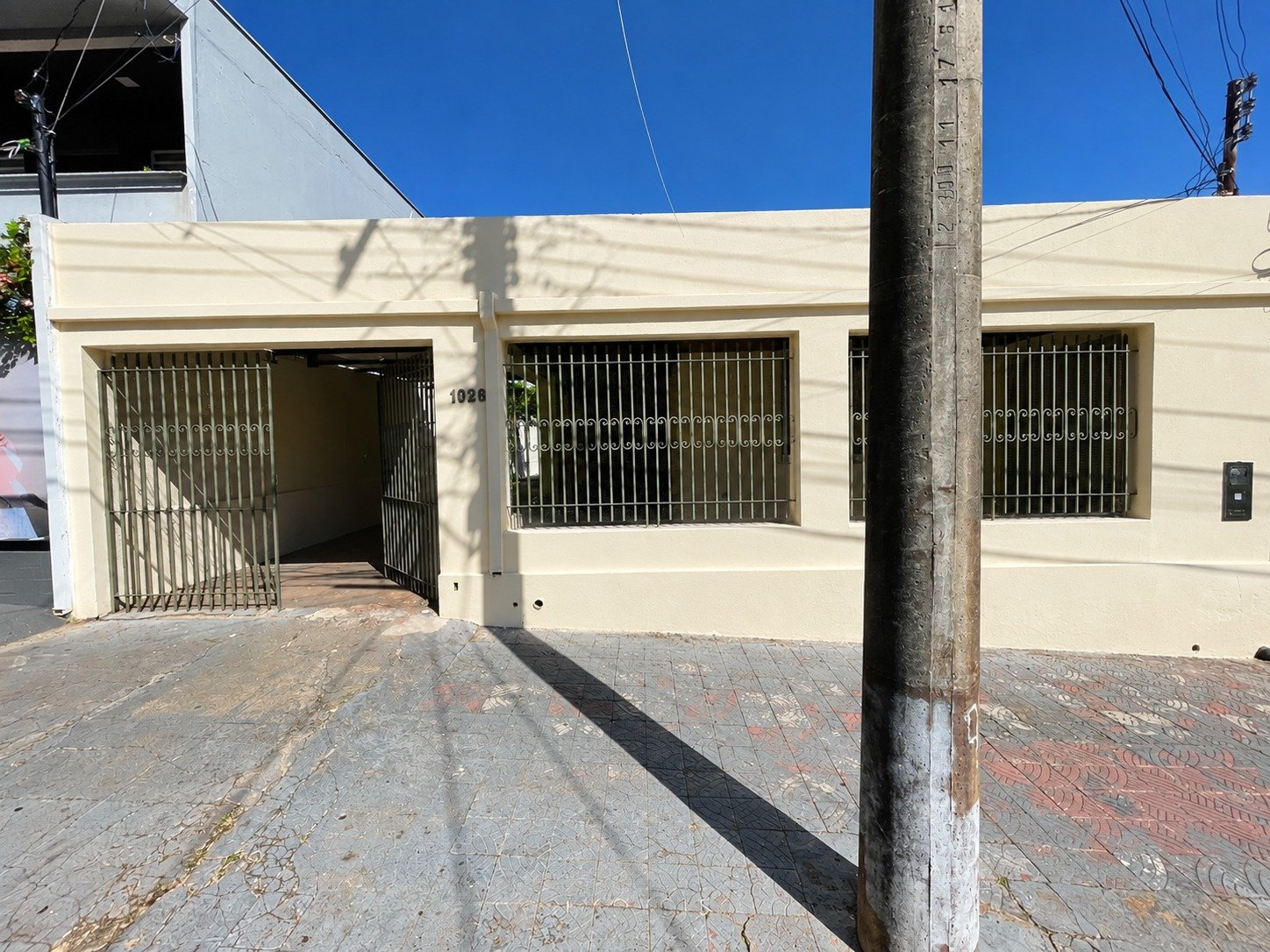 CASA PARA FINS COMERCIAIS